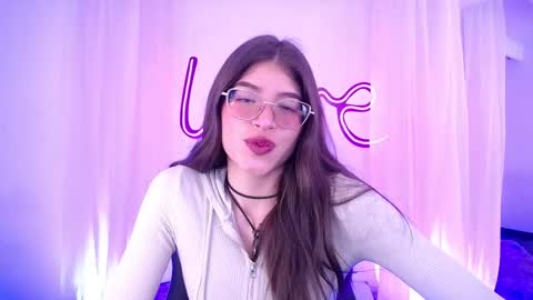 Chloe online show from 10/16/25, 09:27