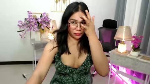 Snapshot of imdestined_foryou chatting on 12/24/24, 01:59 Ashley online show from 12/24/24, 01:59