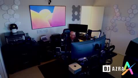 Snapshot of imdjazra chatting on 02/05/25, 04:03 DJ Azra online show from 02/05/25, 04:03