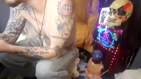 Snapshot of imglorious1 chatting on 10/18/25, 06:48 JJ online show from 10/18/25, 06:48