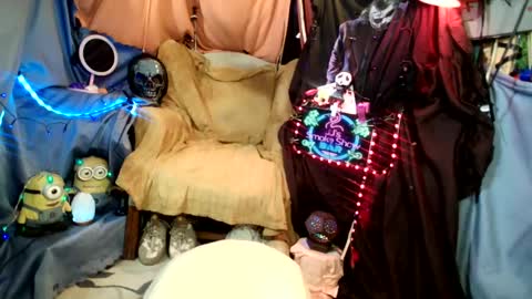 Snapshot of imglorious1 chatting on 11/08/25, 07:19 JJ online show from 11/08/25, 07:19