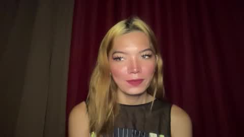 Mika online show from 03/26/26, 06:19