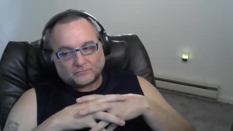 Snapshot of imkmac chatting on 09/24/25, 05:05 Kel online show from 09/24/25, 05:05