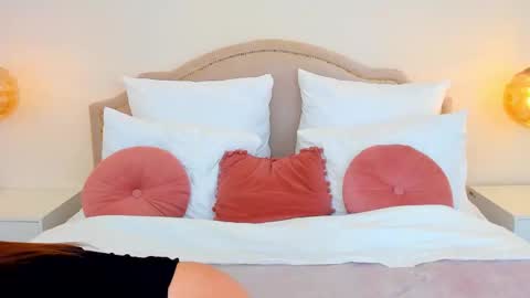 Imma online show from 09/29/25, 12:32