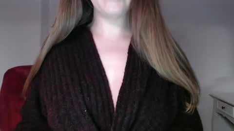 Pola online show from 12/03/24, 10:29