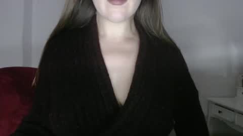 Pola online show from 12/15/24, 10:15