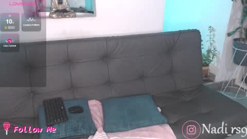 Snapshot of imnadiaroses chatting on 03/02/25, 06:37 Nadia online show from 03/02/25, 06:37