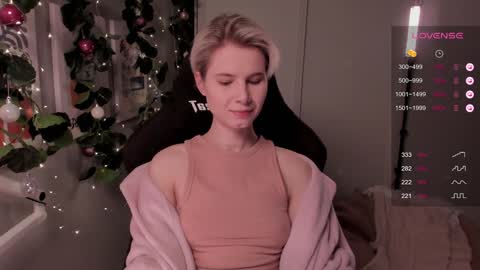 Mia online show from 12/22/24, 05:42