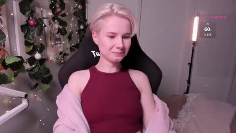 Mia online show from 01/19/25, 08:09