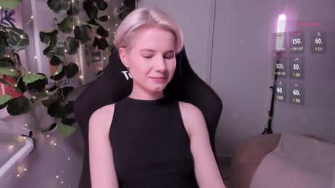 Mia online show from 01/22/25, 08:38