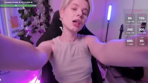 Mia online show from 02/19/25, 12:55