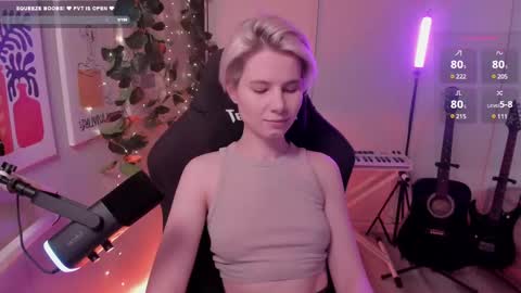 Mia online show from 03/08/25, 10:00