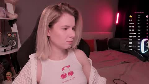 Mia online show from 03/22/26, 11:02