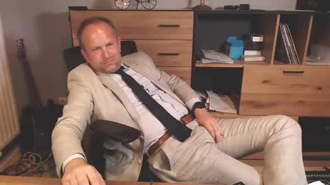 Snapshot of impgegner chatting on 06/07/26, 12:26 impgegner online show from 06/07/26, 12:26