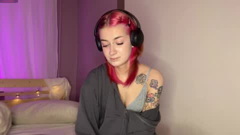 Dina online show from 02/02/26, 01:10