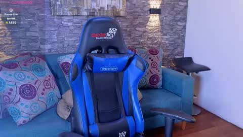 Karen  online show from 11/29/25, 08:01