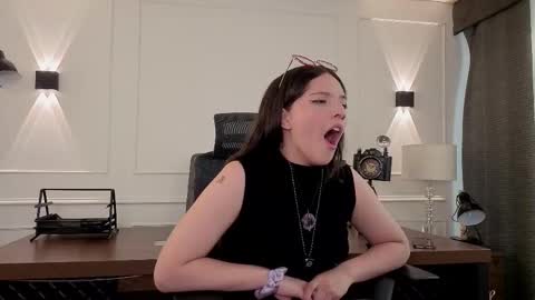 Karen  online show from 03/03/26, 07:20