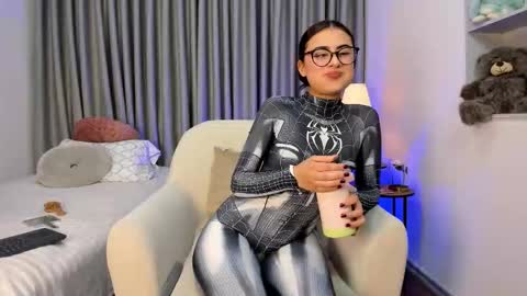 Sofia Guzman   Schedule 12 - 8 PM GMT-5 online show from 02/24/26, 02:09