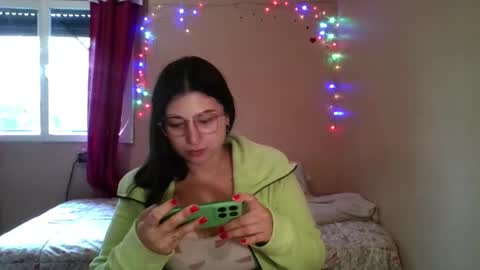 Florencia online show from 04/19/26, 06:21