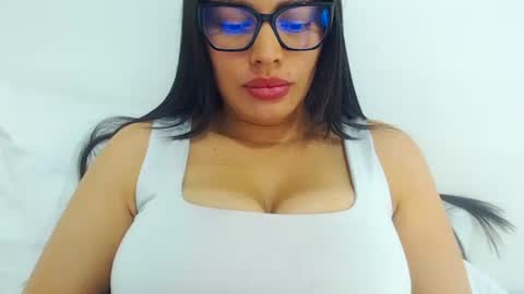 imsweetlips online show from 05/03/26, 07:42