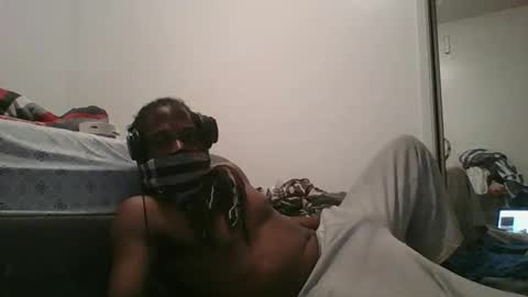 Snapshot of imthehornyest chatting on 10/24/25, 12:52 imthehornyest online show from 10/24/25, 12:52