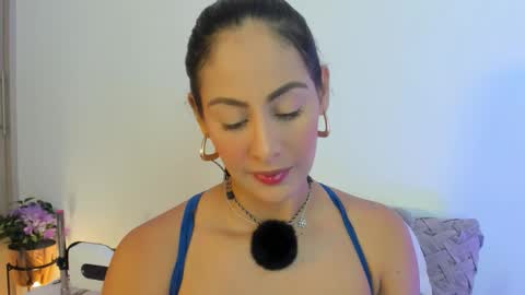 Snapshot of imvickyrachell_ chatting on 09/23/25, 02:20 imvickyrachell_ online show from 09/23/25, 02:20