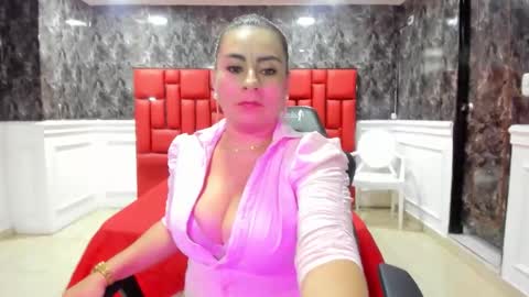 Karina online show from 10/08/25, 08:39