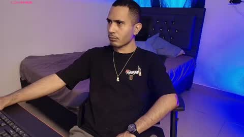 Snapshot of imyourg0d chatting on 07/02/26, 01:28 Daniel thumb up me please its important Im new INDEPENDENT MODEL online show from 07/02/26, 01:28