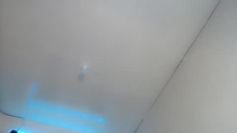 YOUR GIRLFRIEND online show from 07/09/26, 05:55