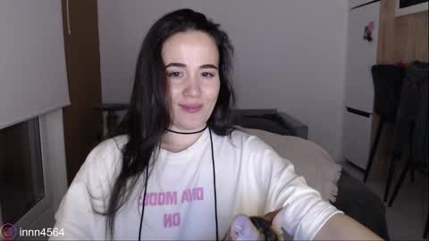 Snapshot of in_yan chatting on 02/24/26, 05:00 Lin online show from 02/24/26, 05:00