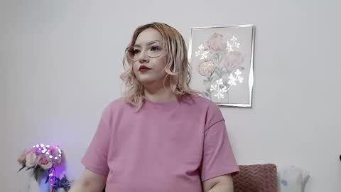 Ina online show from 11/06/25, 03:40