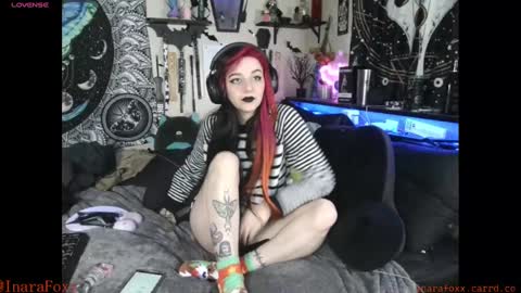 Snapshot of inarafoxxx chatting on 01/21/25, 09:25 Inarafoxx online show from 01/21/25, 09:25