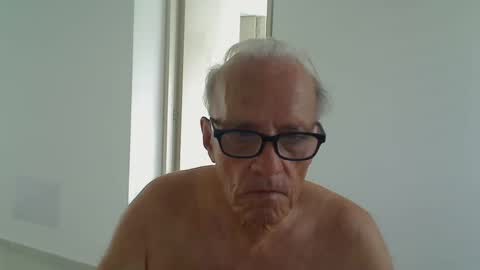 Snapshot of incendiado chatting on 10/16/25, 05:47 incendiado online show from 10/16/25, 05:47