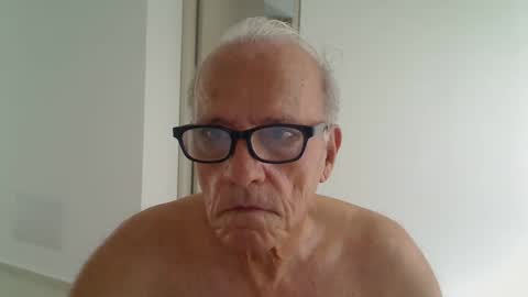 Snapshot of incendiado chatting on 11/01/25, 01:35 incendiado online show from 11/01/25, 01:35