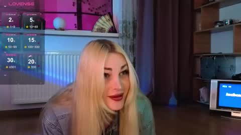  Dina  Help me reach 100 likes  online show from 09/15/25, 09:37