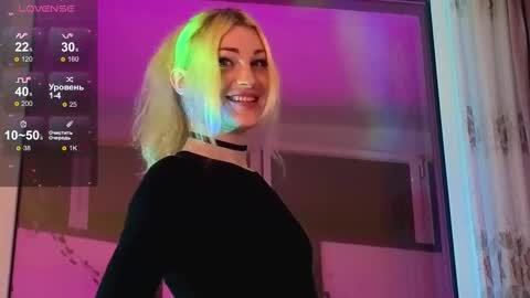  Dina  Help me reach 100 likes  online show from 09/19/25, 09:04