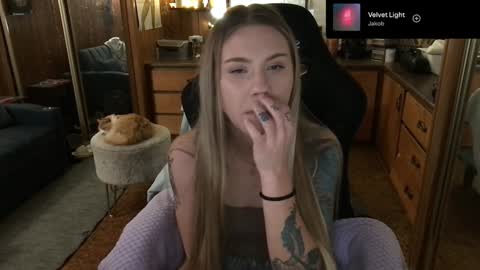 Snapshot of incognitoqueen chatting on 12/31/24, 06:37 Carter online show from 12/31/24, 06:37