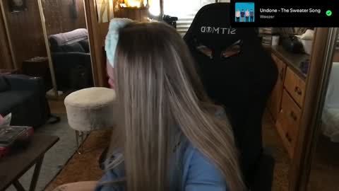 Snapshot of incognitoqueen chatting on 01/02/25, 02:11 Carter online show from 01/02/25, 02:11