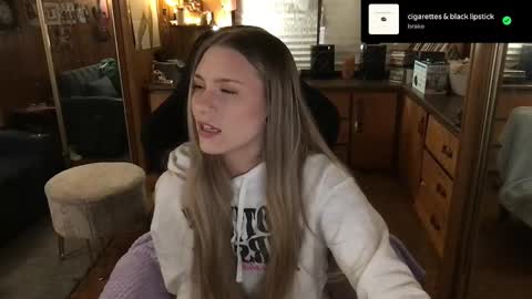 Snapshot of incognitoqueen chatting on 03/06/25, 04:30 Carter online show from 03/06/25, 04:30