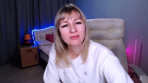 incredible_ariela online show from 12/08/24, 01:47