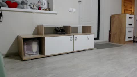 Della online show from 04/29/26, 05:30