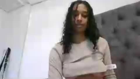 Snapshot of indanbella19 chatting on 07/16/26, 05:13 indanbella19 online show from 07/16/26, 05:13