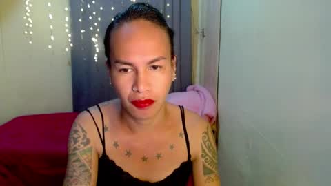 Snapshot of indaypakay_ts chatting on 12/02/24, 05:59 Pakay online show from 12/02/24, 05:59