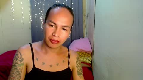 Snapshot of indaypakay_ts chatting on 12/03/24, 02:03 Pakay online show from 12/03/24, 02:03