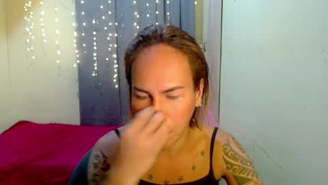 Snapshot of indaypakay_ts chatting on 02/04/25, 03:54 Pakay online show from 02/04/25, 03:54