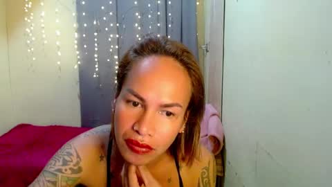 Snapshot of indaypakay_ts chatting on 02/04/25, 07:51 Pakay online show from 02/04/25, 07:51