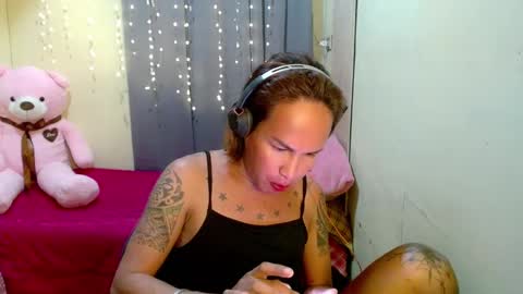 Snapshot of indaypakay_ts chatting on 02/07/25, 05:20 Pakay online show from 02/07/25, 05:20