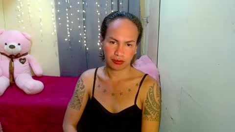 Snapshot of indaypakay_ts chatting on 02/07/25, 08:22 Pakay online show from 02/07/25, 08:22