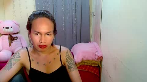 Snapshot of indaypakay_ts chatting on 02/25/25, 05:08 Pakay online show from 02/25/25, 05:08
