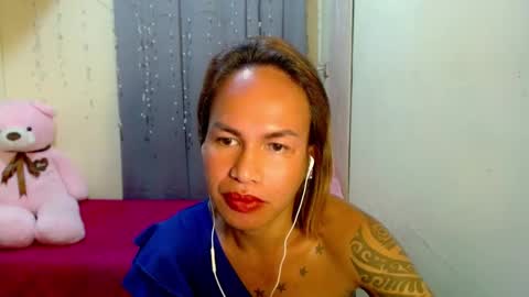 Snapshot of indaypakay_ts chatting on 03/11/25, 08:41 Pakay online show from 03/11/25, 08:41